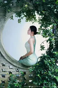 Nan Qiao: Graceful Charm in Jade Green Cheongsam - XiuRen No.10538 Collection-42