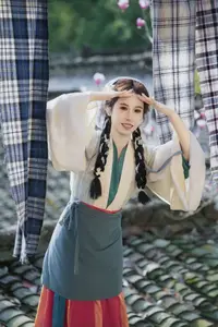 Cui Xiao Li: Alluring Traditional Charm in YiTuYu Vol.8774-2