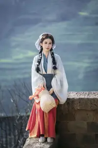 Cui Xiao Li: Alluring Traditional Charm in YiTuYu Vol.8774-11