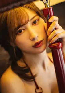 Risa Yukihira's Radiant Summer Moment: Captivating Beauty Under the Sun-6