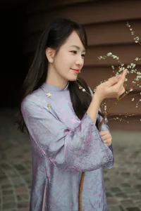 Elegant Blush Pink Vietnamese Ao Dai with Floral Embroidery – Modern Traditional Long Dress for Weddings, Cultural Events, and Timeless Heritage Style-2