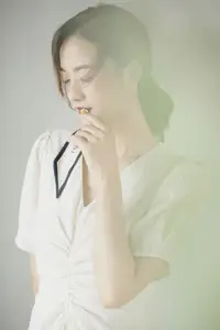 Zhou Xu Xu: Pure Beauty with Flowers in the Enchanting YiTuYu Vol.8758 Collection-13