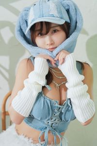 Ikumi's Alluring Denim Bunny Look (193iKkyu3) – Unique Fashion Portrait-9