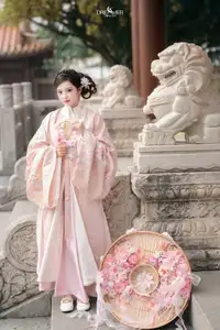 Pink Grace - Captivating Elegant Asian Traditional Beauty-12