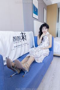 BoBoSocks Chinese Model No536: Elegant Style with Dress and High Heels-46
