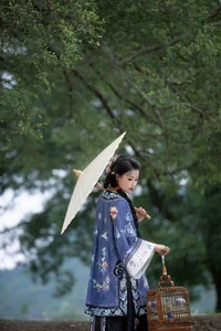 Timeless Elegance: Xin Xin in YiTuYu Art Language Vol.8883-5