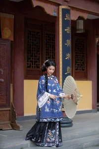 Timeless Elegance: Xin Xin in YiTuYu Art Language Vol.8883-0