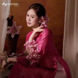 Timeless Grace: Elegant Vietnamese Ao Dai Style-5