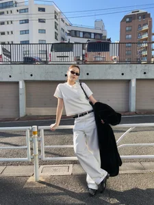 Effortless White Jeans Outfit Ideas: How to Style White Denim for a Youthful and Feminine Look in 2026-2