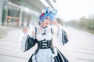 Dreamy Rem Cosplay by Coser Hana at Firefly Festival Part02-2