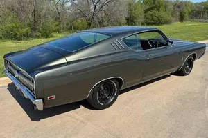 Discover the Ford Torino Cobra R-Code 1969: A Rare Timeless Muscle Car Legend-0