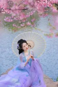 Hua Zhuang Shi Tian: Ethereal Beauty in Hanfu Amidst Cherry Blossoms, YiTuYu Vol.8837-19