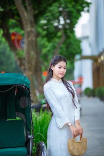 Vietnamese Girl in Traditional White Ao Dai | Graceful Beauty-25