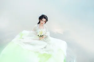 Elegant Portrait Photography: Art Language Vol.9110 Featuring Model Qi Luo Sheng De Xiao Su Su – Stunning Artistic Fashion Collection-15