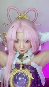 Divine Wisdom and Aesthetic Perfection: PoppaChan’s Fu Xuan Cosplay Masterpiece from Honkai: Star Rail-6