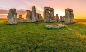 Unveiling the Mysteries of Stonehenge: A Guide to England's Iconic Prehistoric Monument and Ancient Stone Circle Wonders-3