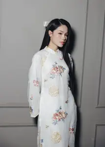 The Face Vietnam 2018 Runner-up Dazzles in Elegant Ao Dai at "Ai Thuong Ai Men" Film Premiere-3