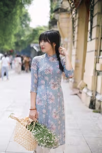 VGU No.19: The Enchanting Charm of Ao Dai and Vietnamese Beauty in the City-6