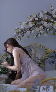 Elegant Dreamy Purple Fashion and Sophisticated Indoor Photography Inspiration for a Feminine Lifestyle – Reference dc6d1ef6-24fa-4627-934e-3db332031f76-6