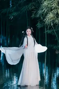 YiTuYu Vol.8687: Su Su - An East Asian Muse's Ethereal Night Tale-18