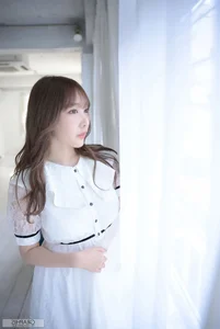 Elegant Portrait Session with Konan Koyoi: A Stunning Graphis Special Collection Featuring High-Fashion Aesthetics and Timeless Japanese Beauty-2