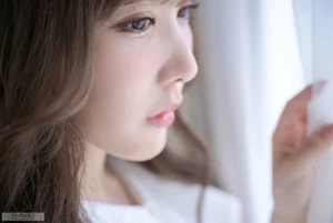 Elegant Portrait Session with Konan Koyoi: A Stunning Graphis Special Collection Featuring High-Fashion Aesthetics and Timeless Japanese Beauty-6