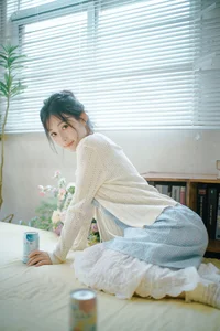 Nan Yi in Art Language Vol.9289: Elegant Light Blue and White Summer Fashion Portrait Collection-11