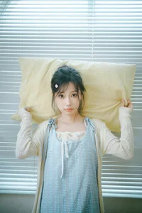 Nan Yi in Art Language Vol.9289: Elegant Light Blue and White Summer Fashion Portrait Collection-5