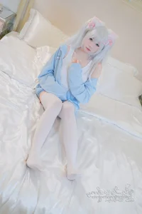 Ethereal Visual Storytelling: Nian Nian Tuan Zi Tu's Enchanting Cat Cosplay-8