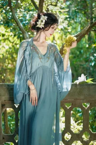 The Art of Soft Light: A Timeless Portrait Session Featuring Xiao Tian Tian-10