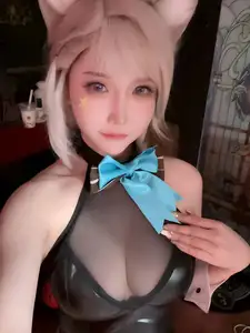 Coser Bao Zou Mo Zi Aa as Lynette Genshin Impact: Captivating Cosplay Photo Set (72P)-14