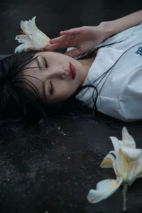 Cinematic Outdoor Portrait Photography: Nishi Ichioku in Art Language Vol.9365 - Rainy Forest Aesthetic and Moody Fashion Inspiration-2