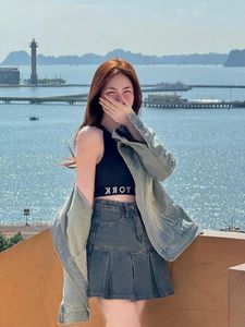 Hoa Minzy goes viral flaunting her stunning body in a chic short dress-8