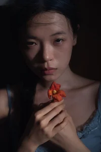 Cinematic Indoor Portrait Series: Cai Jing Fan in YiTuYu Art Language Vol.9102 – Atmospheric Photography Inspiration for Interior Style and Artistic Moods-3