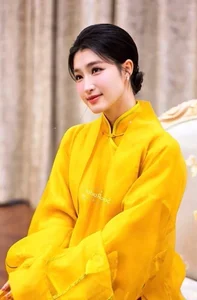 Timeless Grace: Phuong Nhi’s Serene Buddhist Wedding Ceremony in Traditional Ao Dai-1
