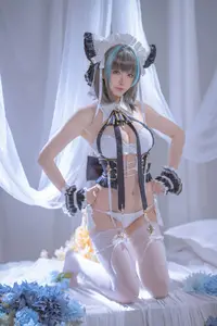 Coser Hoshilily's Enchanting Azur Lane Cheshire Cosplay: Sweet Charm Unveiled-33
