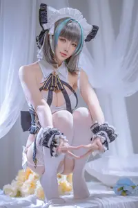 Coser Hoshilily's Enchanting Azur Lane Cheshire Cosplay: Sweet Charm Unveiled-0