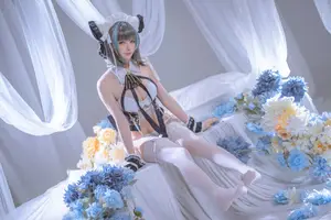 Coser Hoshilily's Enchanting Azur Lane Cheshire Cosplay: Sweet Charm Unveiled-10