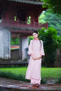 VGU No.182: Graceful Pink Ao Dai & Lotus Flowers – Enchanting Vietnamese Beauty-7