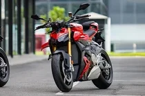 Ducati Panigale V4 2025 Arrives in Vietnam: The Ultimate Fusion of Speed and Italian Artistry-10