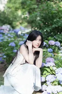 Jing Jing Jing Vol.8624: Dreamy Beauty in a Hydrangea Garden | YiTuYu Art Language Series-12