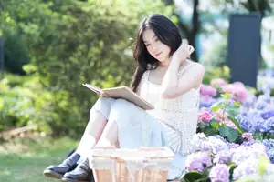 Jing Jing Jing Vol.8624: Dreamy Beauty in a Hydrangea Garden | YiTuYu Art Language Series-20