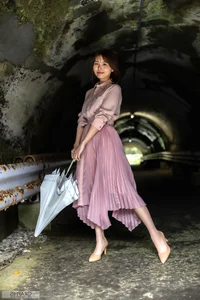 Stunning Japanese Model Ai Hongo in Graphis Gals Emotional Vol.1-7 Part01: Elegant Portrait Photography and Aesthetic Fashion Inspiration-2
