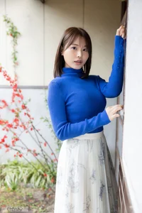 Stunning Japanese Model Ai Hongo in Graphis Gals Emotional Vol.1-7 Part01: Elegant Portrait Photography and Aesthetic Fashion Inspiration-4