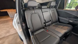 2027 Toyota Highlander EV: A First Look at the All-Electric Family SUV Revolution with Modern Design and 300-Mile Range-5