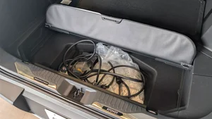 2027 Toyota Highlander EV: A First Look at the All-Electric Family SUV Revolution with Modern Design and 300-Mile Range-19