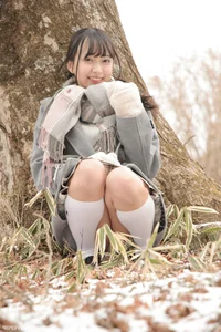 Elegant Portrait Photography of Yui Iruma: [LOVEPOP] Photoset 23 - A Stunning Collection of Japanese Fashion and Glamour Artistry-2