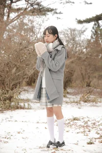 Elegant Portrait Photography of Yui Iruma: [LOVEPOP] Photoset 23 - A Stunning Collection of Japanese Fashion and Glamour Artistry-23