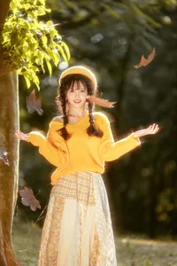 Captivating Autumn Aesthetic: YiTuYu Art Language Vol.9162 Featuring Fish-Lam Artistic Portrait Series-10