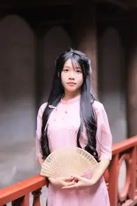 Embracing Vietnamese Grace: Pink Ao Dai Beauty at an Ancient Temple-4